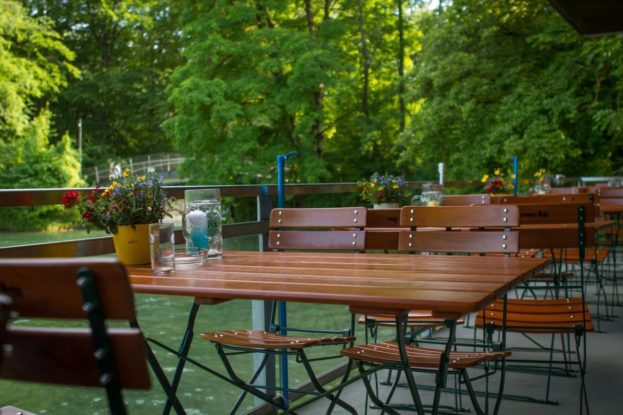 Отель Munich Oktoberfest Glamping Экстерьер фото